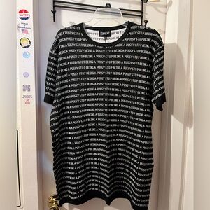 Rip N Dip- GN size L- bk/ wh woven tee w/ ‘SBAP’ repeating pattern. NWT.